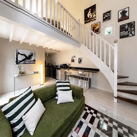 Le Quai 70 Duplex Retro Chic Neuf Et Climatise