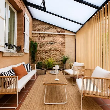 Le Quai 70 Duplex Retro Chic Neuf Et Climatise Toulouse