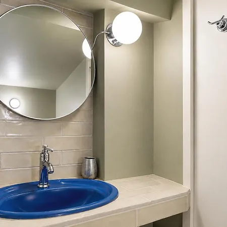 Le Quai 70 Duplex Retro Chic Neuf Et Climatise